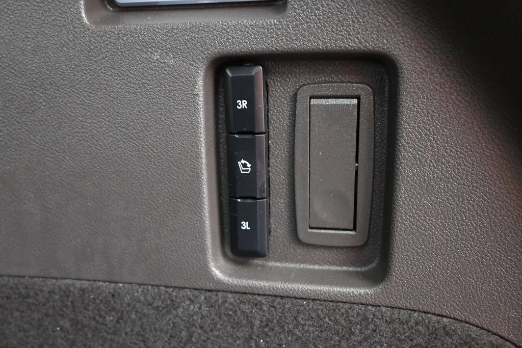 Used 2021 Lincoln Aviator Grand Touring w/ Equipment Group 302A AWD/4WD image 42