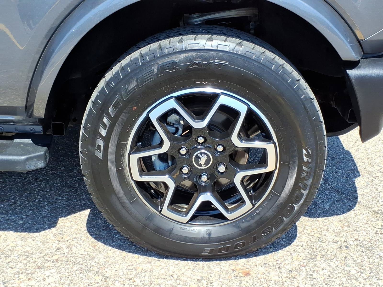 Used 2024 Ford Bronco Outer Banks AWD/4WD image 10