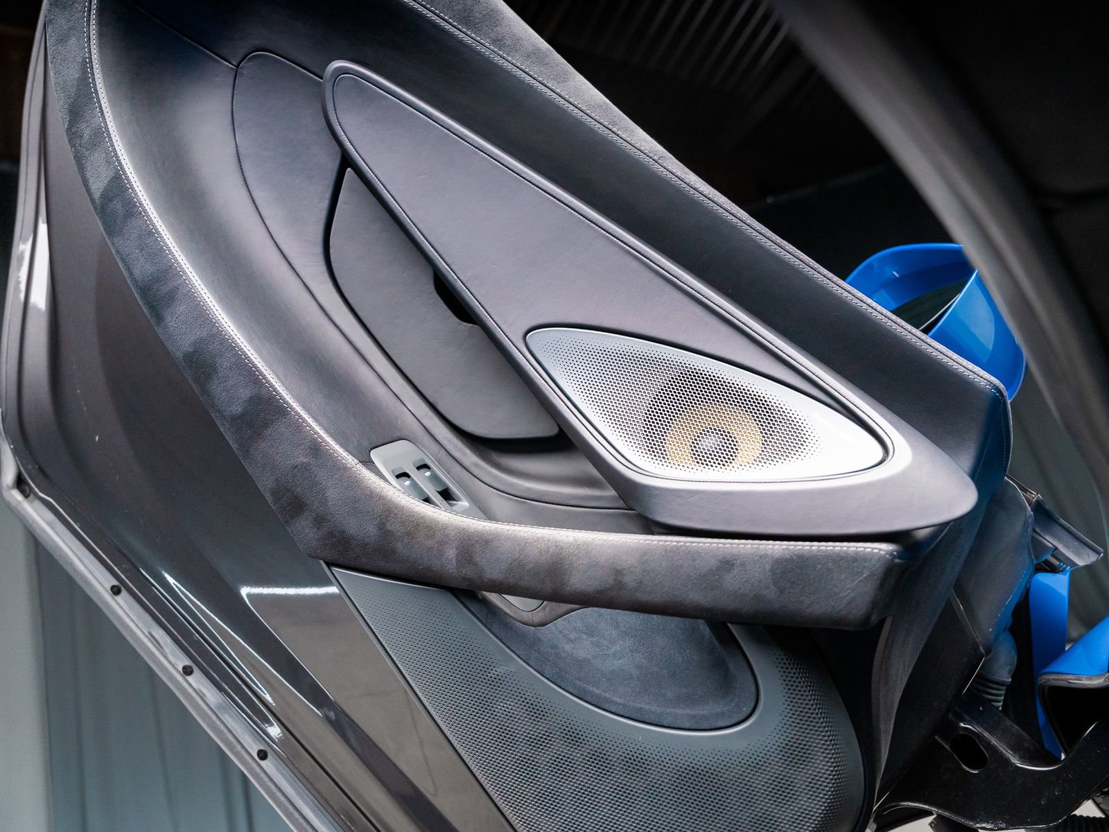 Used 2016 McLaren 570S Coupe RWD image 56