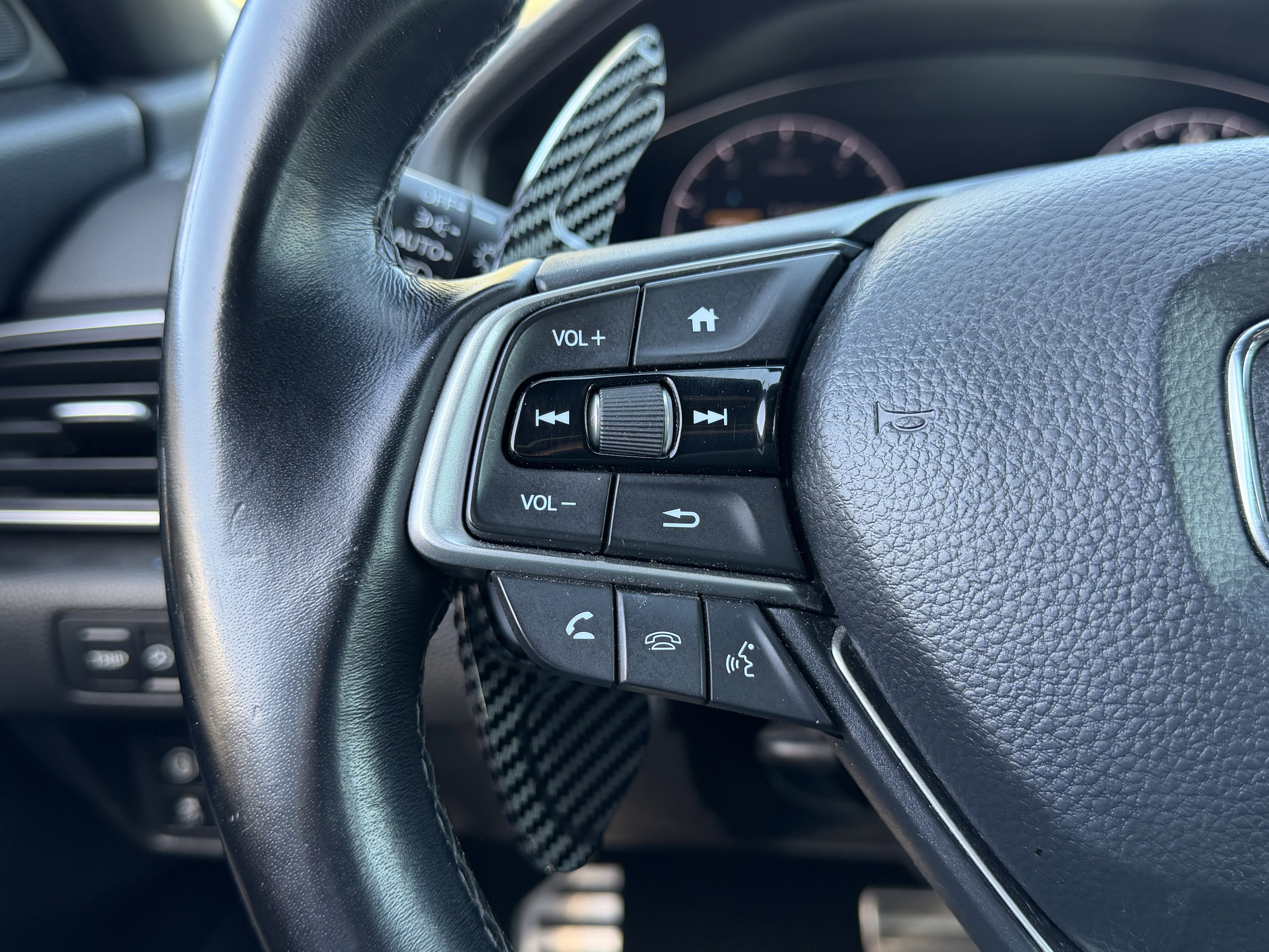 Used 2020 Honda Accord Sport image 25