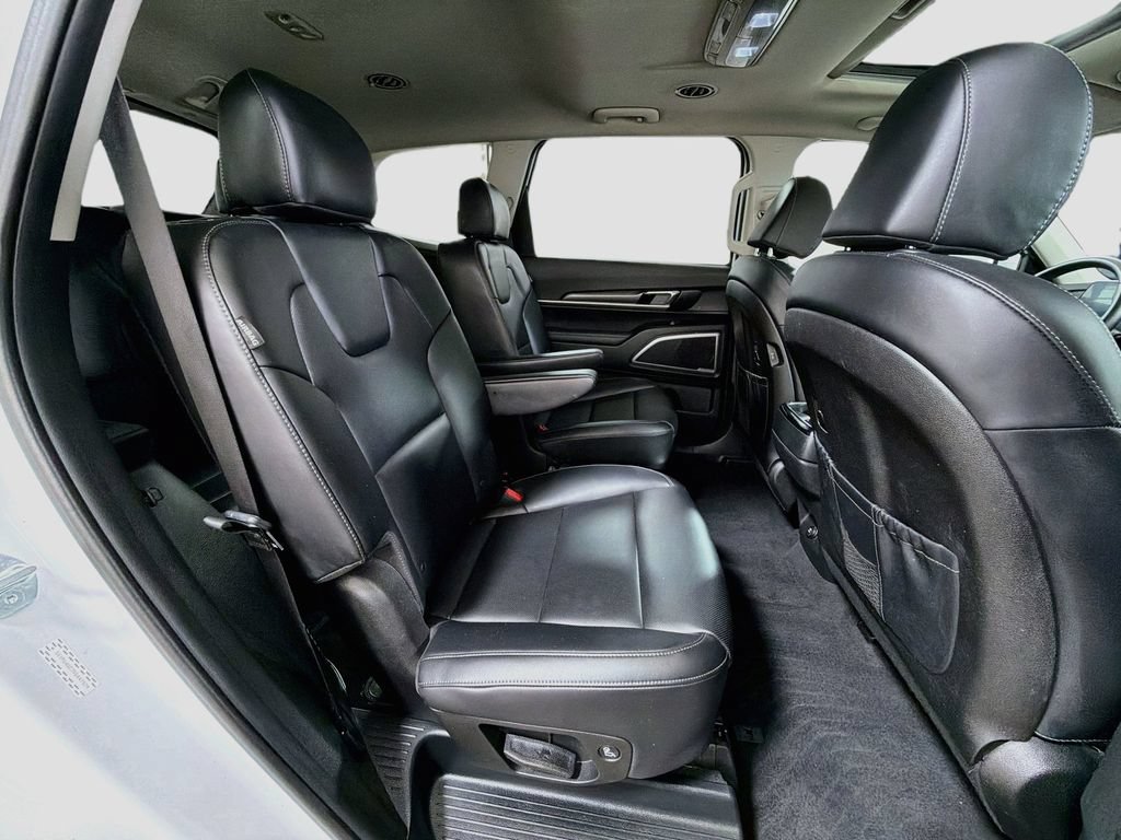 Used 2024 Kia Telluride S w/ S Sunroof Package FWD image 31