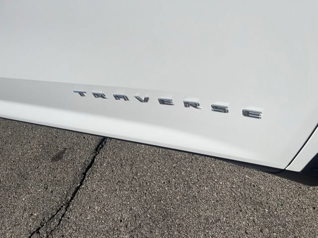 New 2027 Chevrolet Traverse LT w/ Sun and Wheel Package FWD image 10