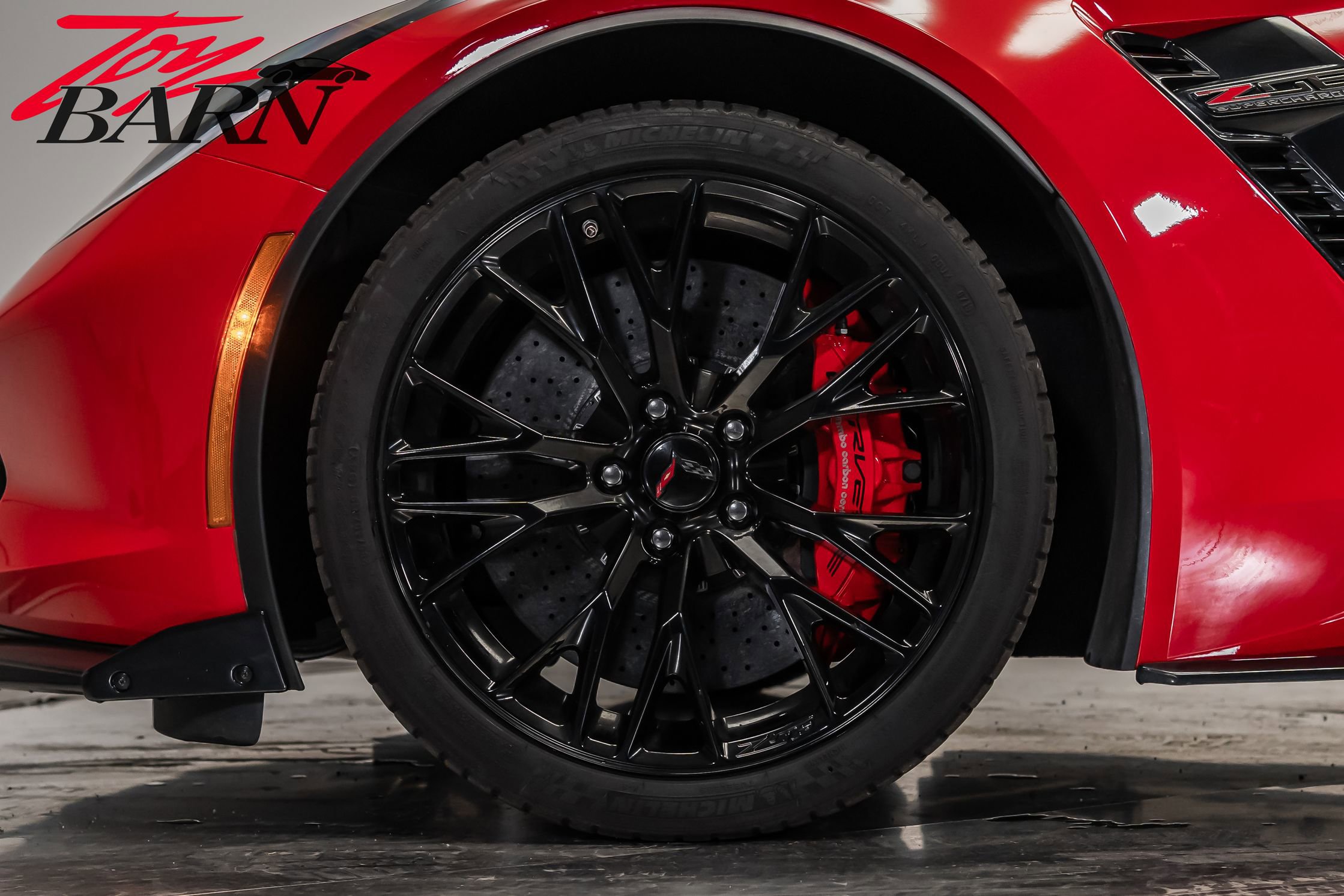 Used 2016 Chevrolet Corvette Z06 w/ 3LZ Preferred Equipment Group image 26