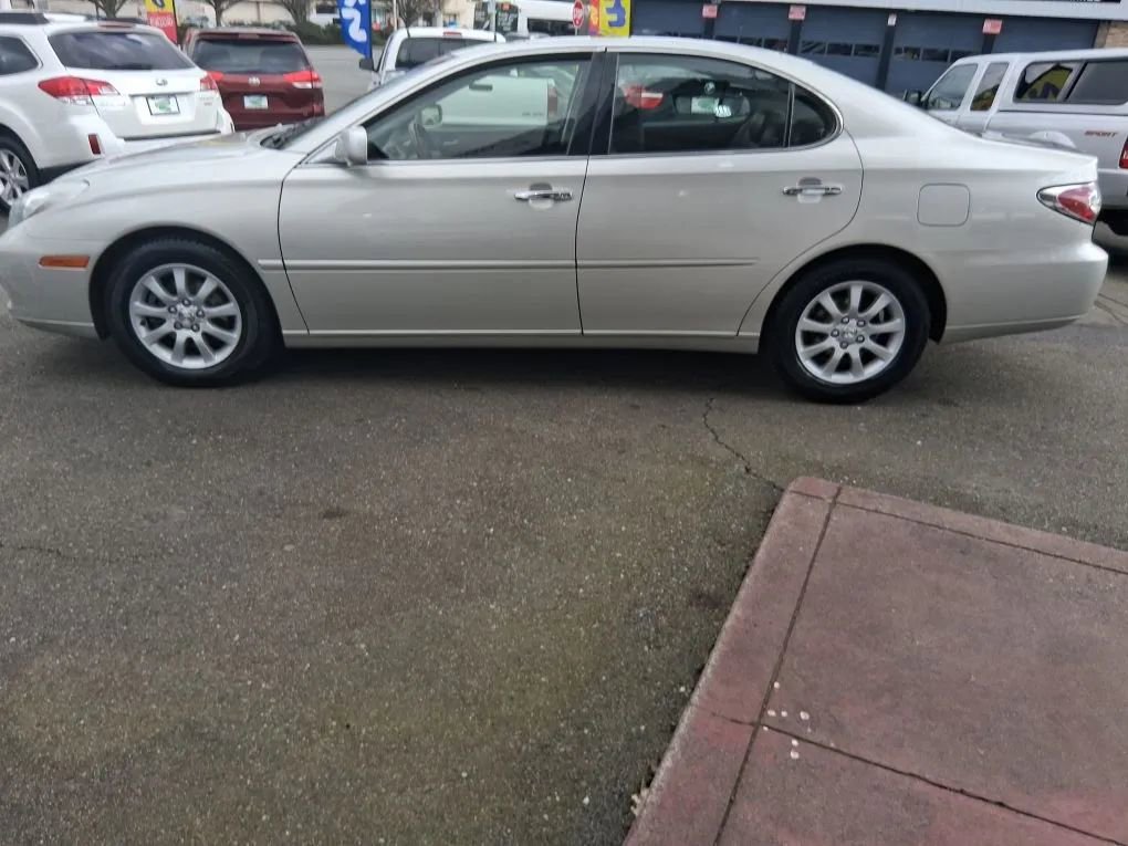 Used 2004 Lexus ES 330 image 7