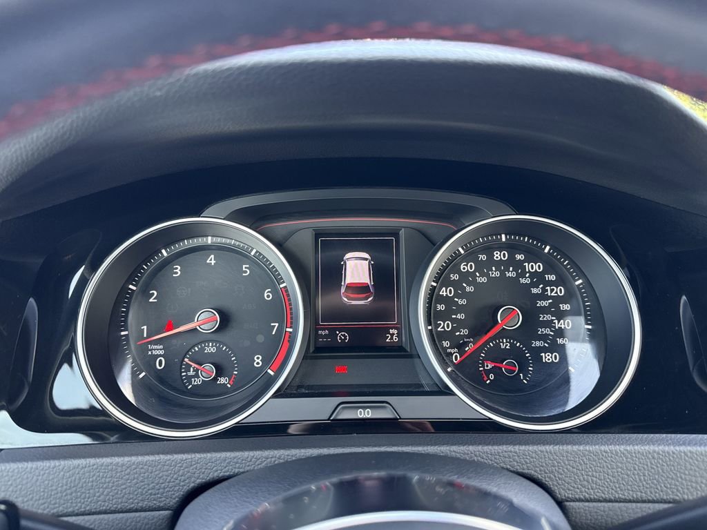 Used 2020 Volkswagen Golf 4-Door image 33