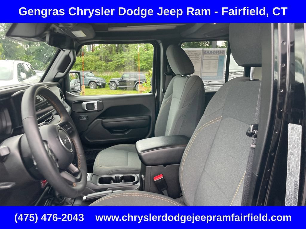 Used 2024 Jeep Wrangler Unlimited AWD/4WD image 48