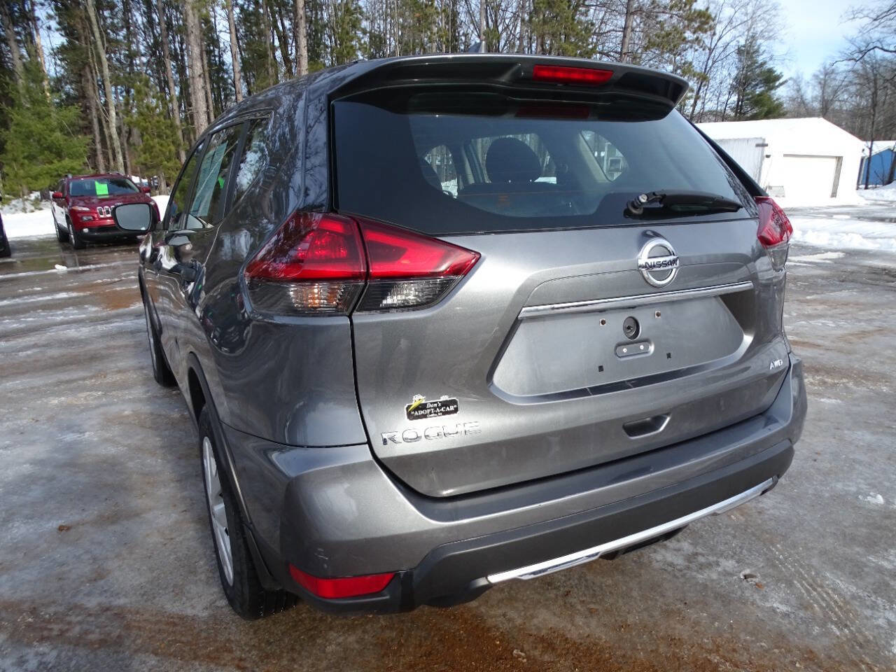 Used 2018 Nissan Rogue S image 6