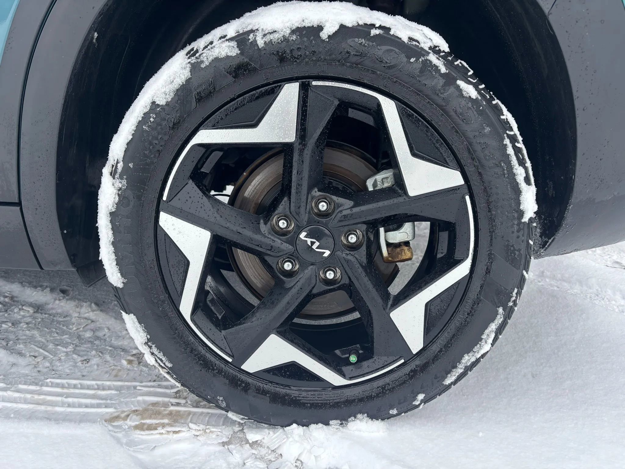 Used 2024 Kia Seltos EX image 2