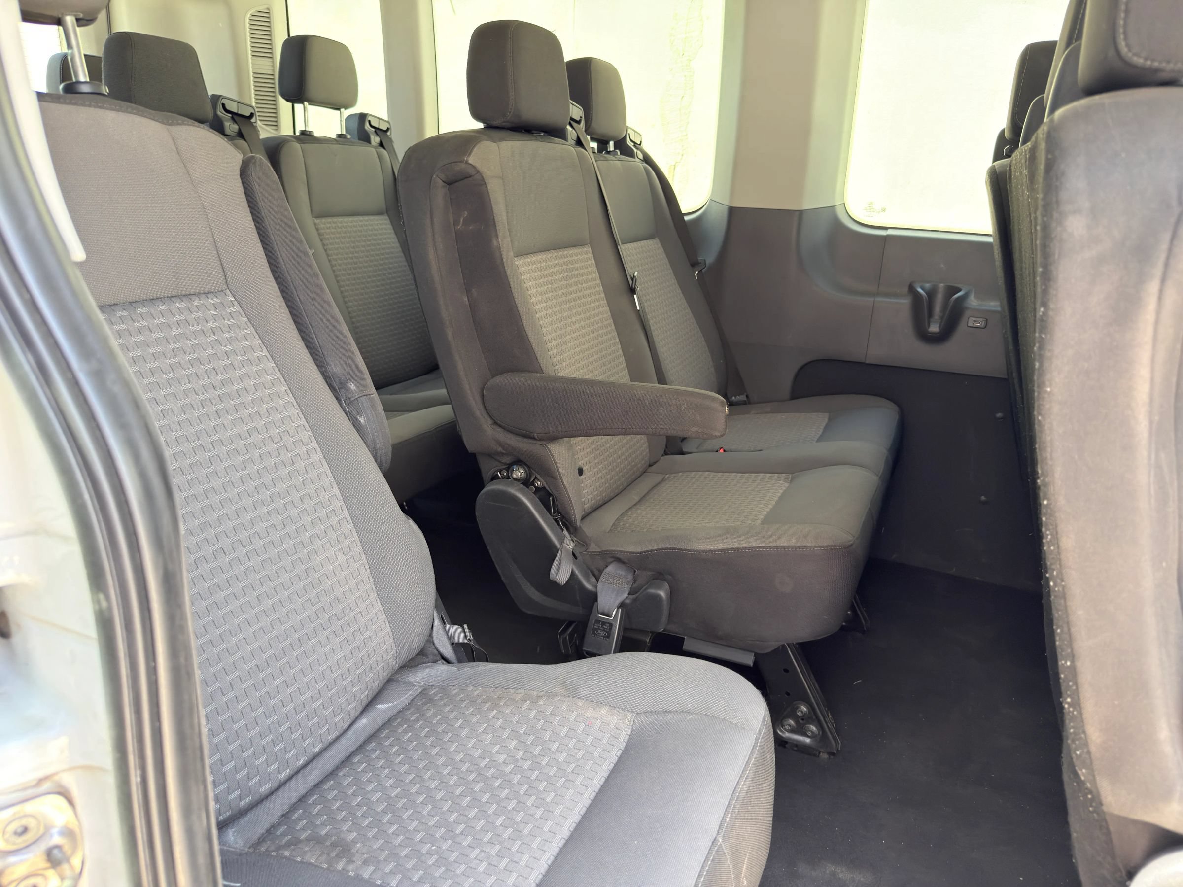 Used 2021 Ford Transit 350 XLT RWD image 20