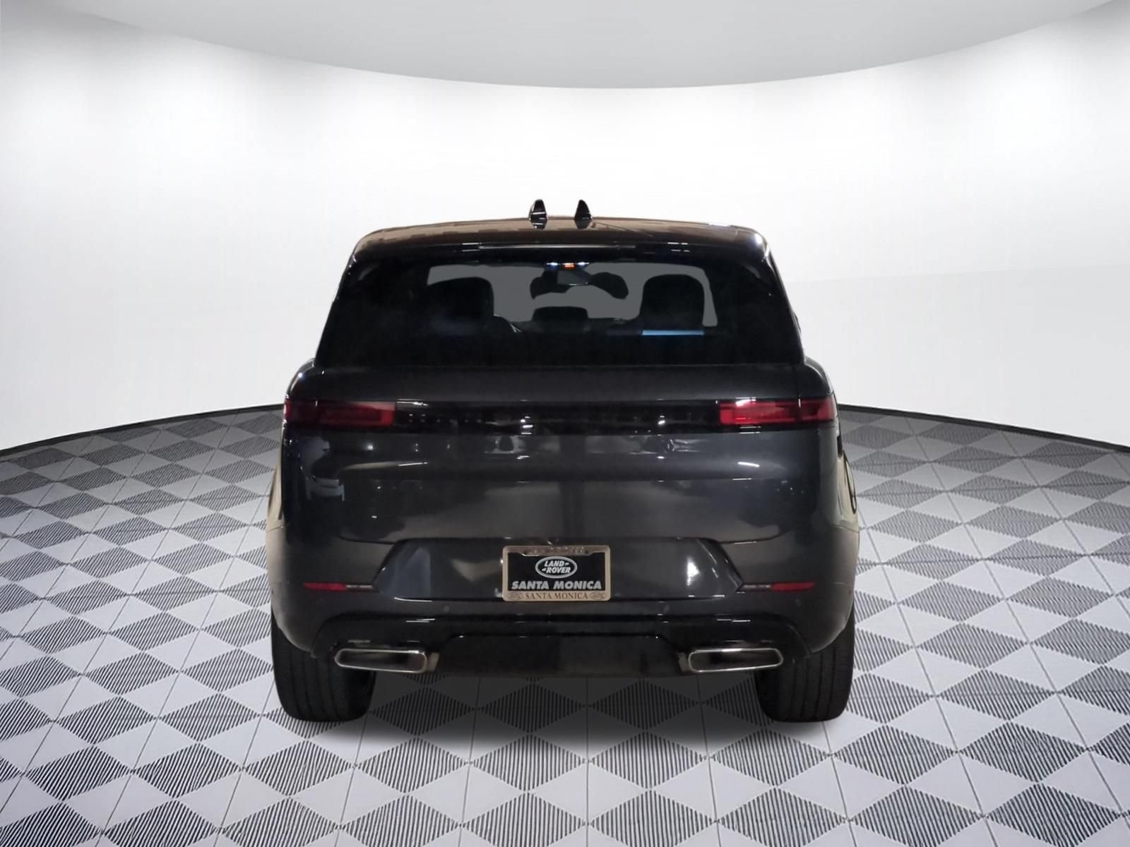 New 2026 Land Rover Range Rover Sport Dynamic SE AWD/4WD image 4