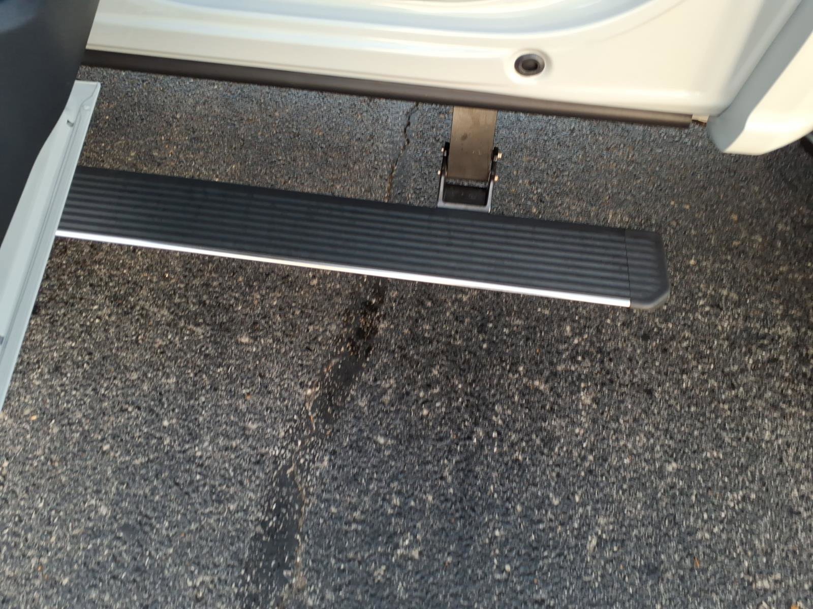 New 2026 Ford F250 Platinum w/ Tremor Off-Road Package image 9