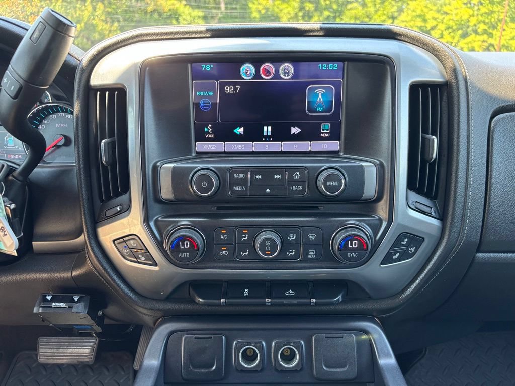 Used 2015 Chevrolet Silverado 1500 LTZ AWD/4WD image 34
