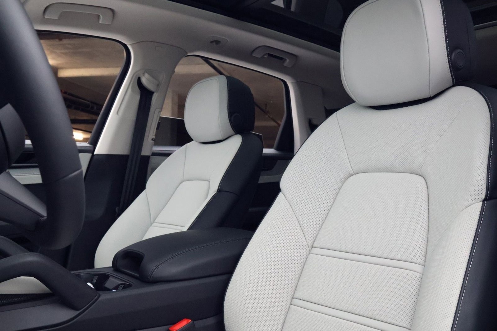 New 2026 Porsche Cayenne image 5