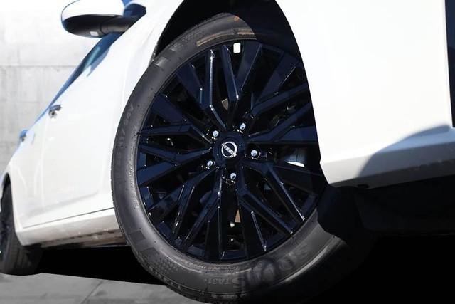 New 2025 Nissan Altima 2.5 SV w/ SV Special Edition Package image 3