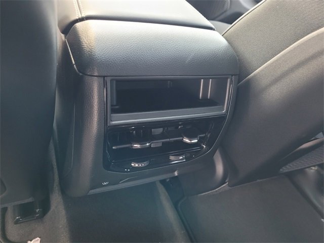 New 2025 Jeep Grand Cherokee Laredo image 8