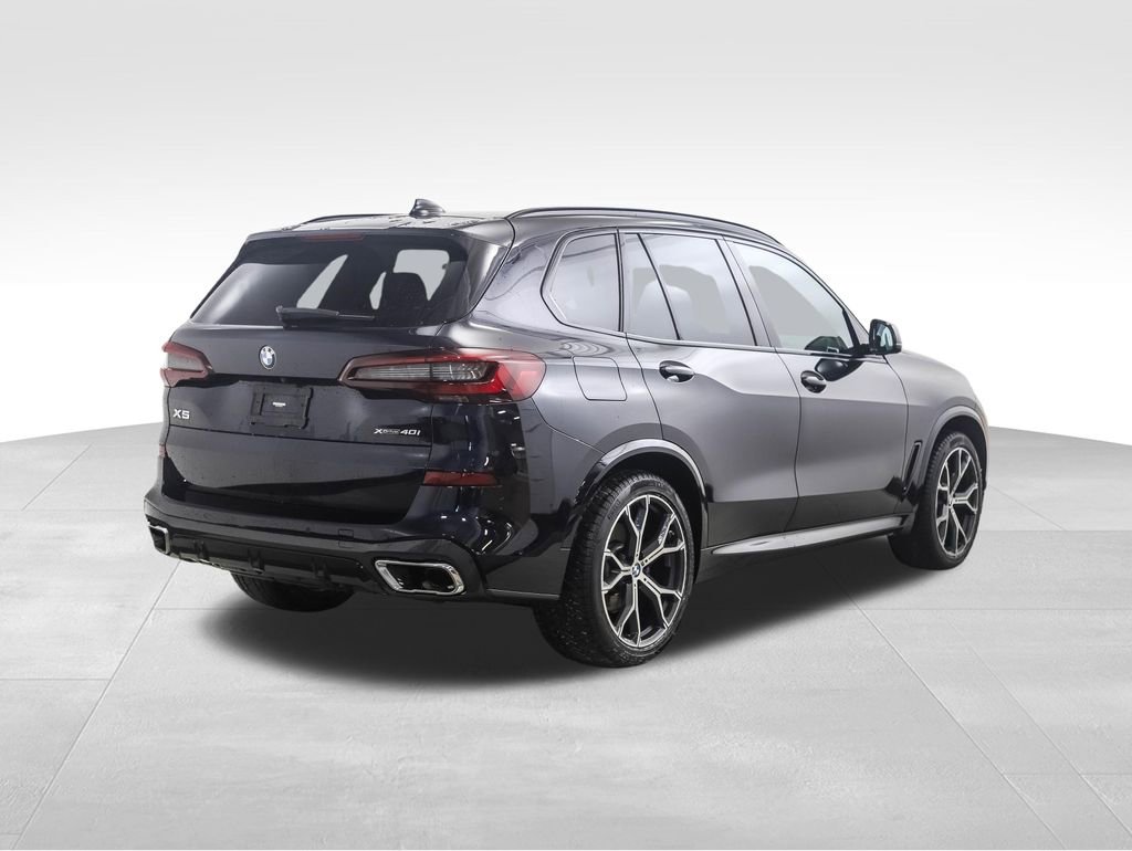 Used 2022 BMW X5 xDrive40i w/ M Sport Package image 5