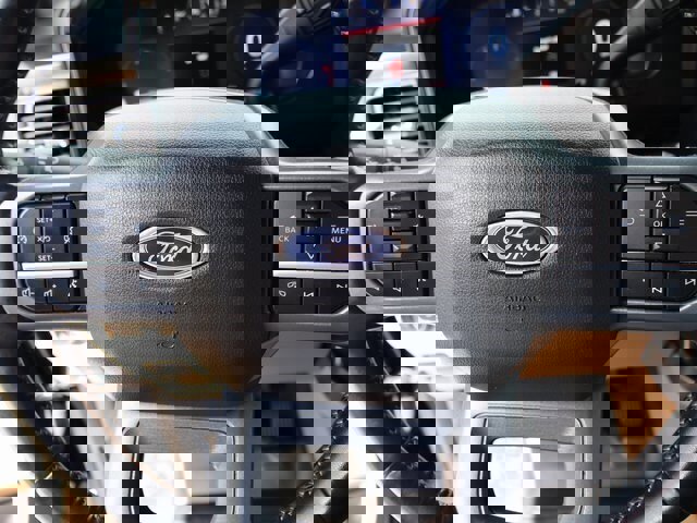 Certified 2023 Ford F250 Lariat w/ Sport Appearance Package image 31