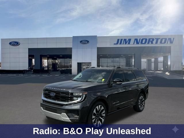 Used 2026 Ford Expedition Platinum w/ Driver's Package AWD/4WD image 9