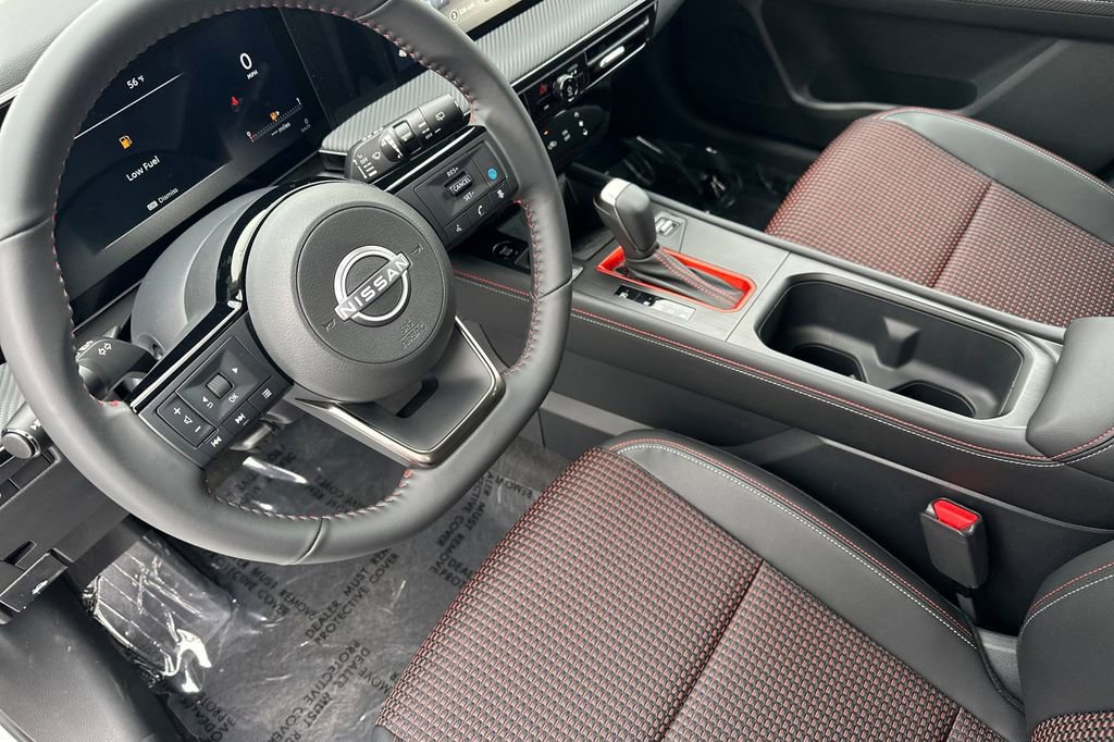 New 2025 Nissan Kicks SR w/ Illumination Package image 7