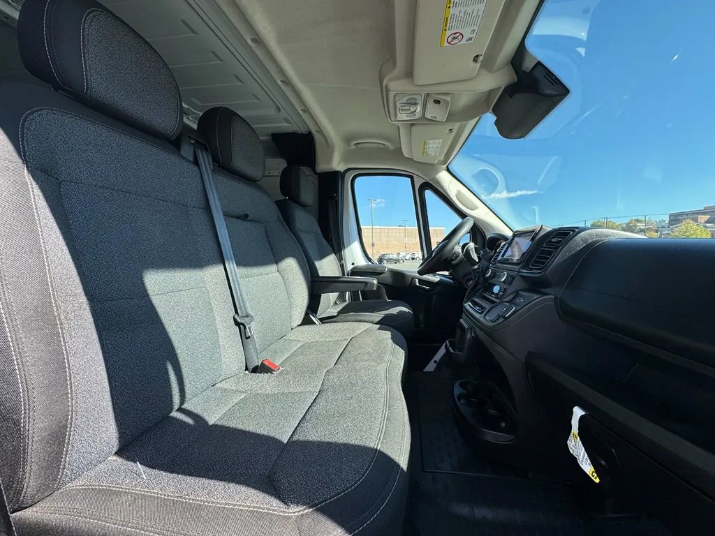 Used 2023 RAM ProMaster 2500 w/ Convenience Group image 19