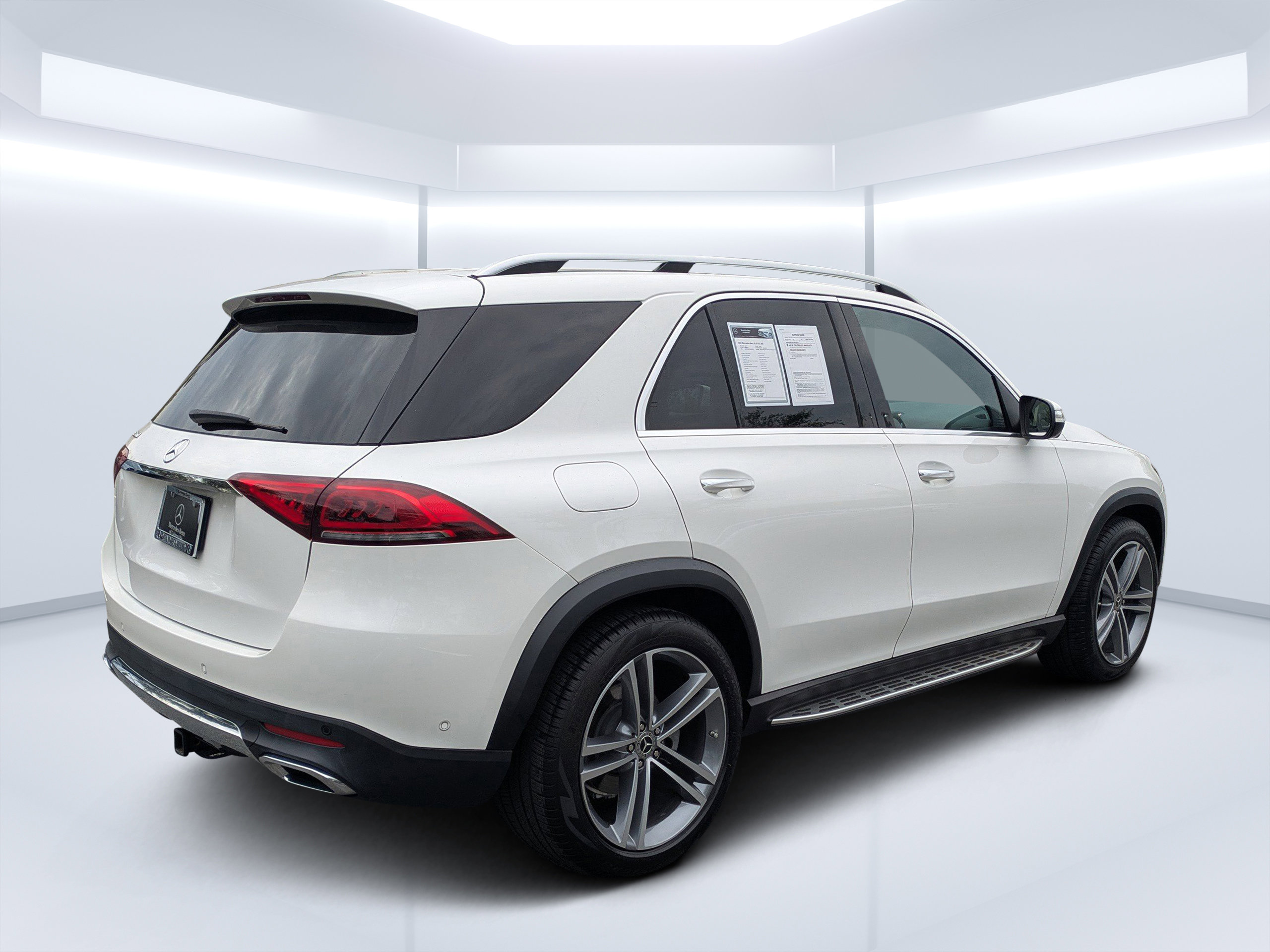 Used 2021 Mercedes-Benz GLE 350 image 3