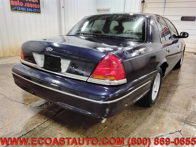 Used 2001 Ford Crown Victoria LX RWD image 3