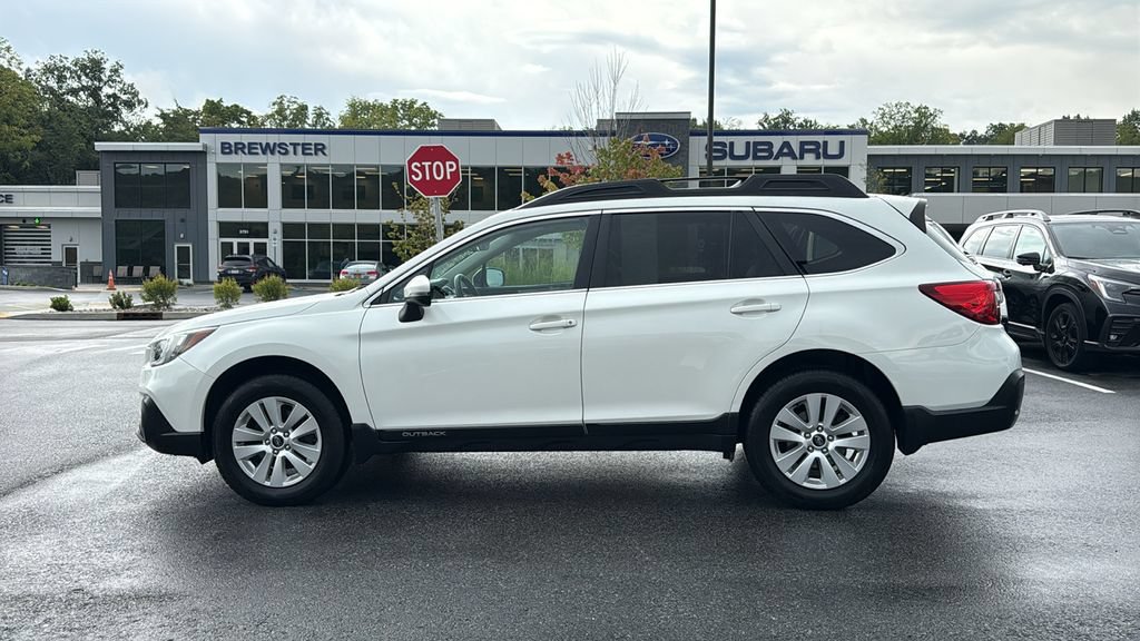 Used 2019 Subaru Outback 2.5i Premium w/ Popular Package #2 AWD/4WD image 4