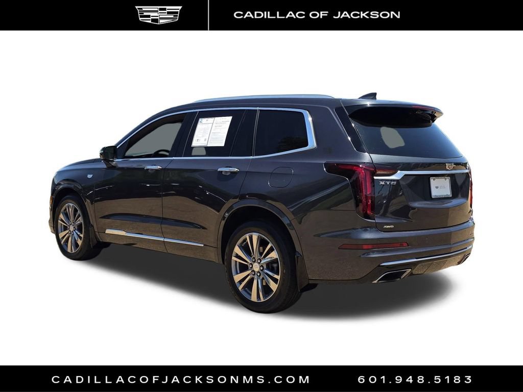 Certified 2022 Cadillac XT6 Premium Luxury w/ Technology Package AWD/4WD image 7