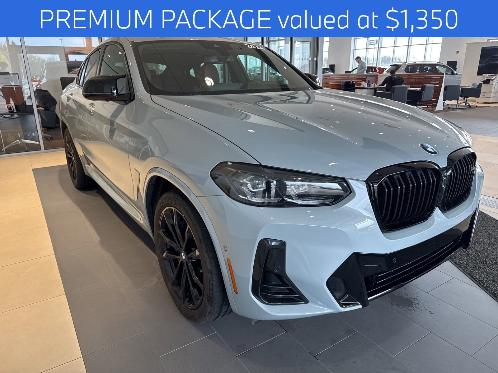 Certified 2024 BMW X4 M40i w/ Premium Package AWD/4WD image 4