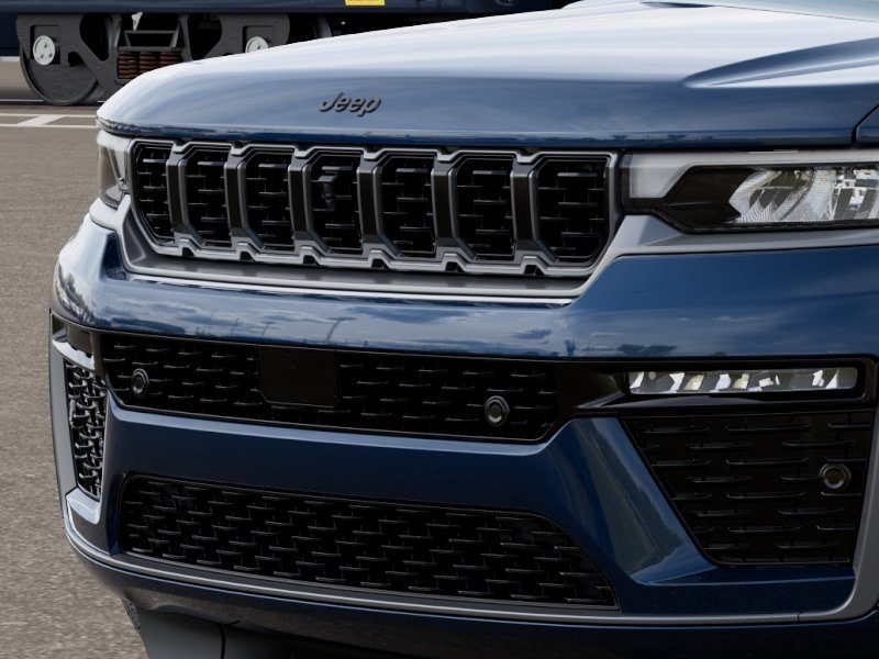 New 2027 Jeep Grand Cherokee Summit AWD/4WD image 11