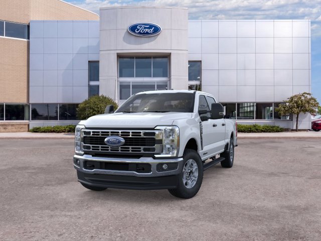 New 2026 Ford F350 XLT w/ FX4 Off-Road Package AWD/4WD image 2