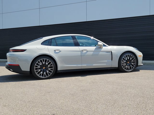 Certified 2026 Porsche Panamera 4 AWD/4WD image 8