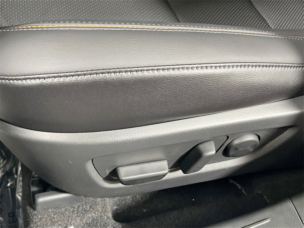 Used 2025 MAZDA CX-50 2.5 Hybrid w/ Weather Package image 15