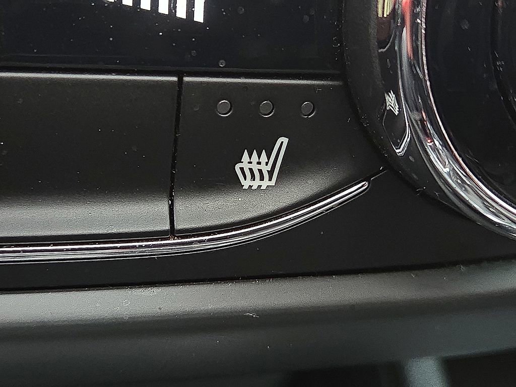 Used 2023 Chevrolet TrailBlazer RS w/ Sun and Liftgate Package image 28