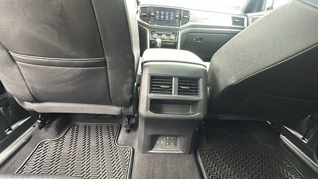 Used 2023 Volkswagen Atlas Cross Sport SE image 31