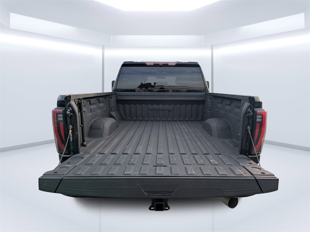 Used 2024 GMC Sierra 2500 AT4 image 12