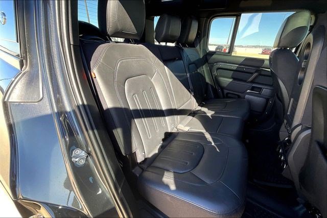 Used 2022 Land Rover Defender 110 X image 32
