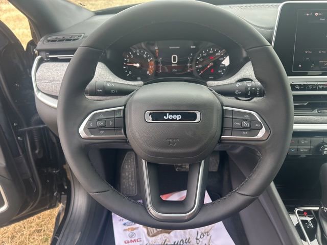 New 2025 Jeep Compass Latitude image 22