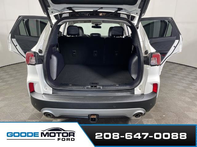 Certified 2022 Ford Escape Titanium w/ Class II Trailer Tow Package image 21