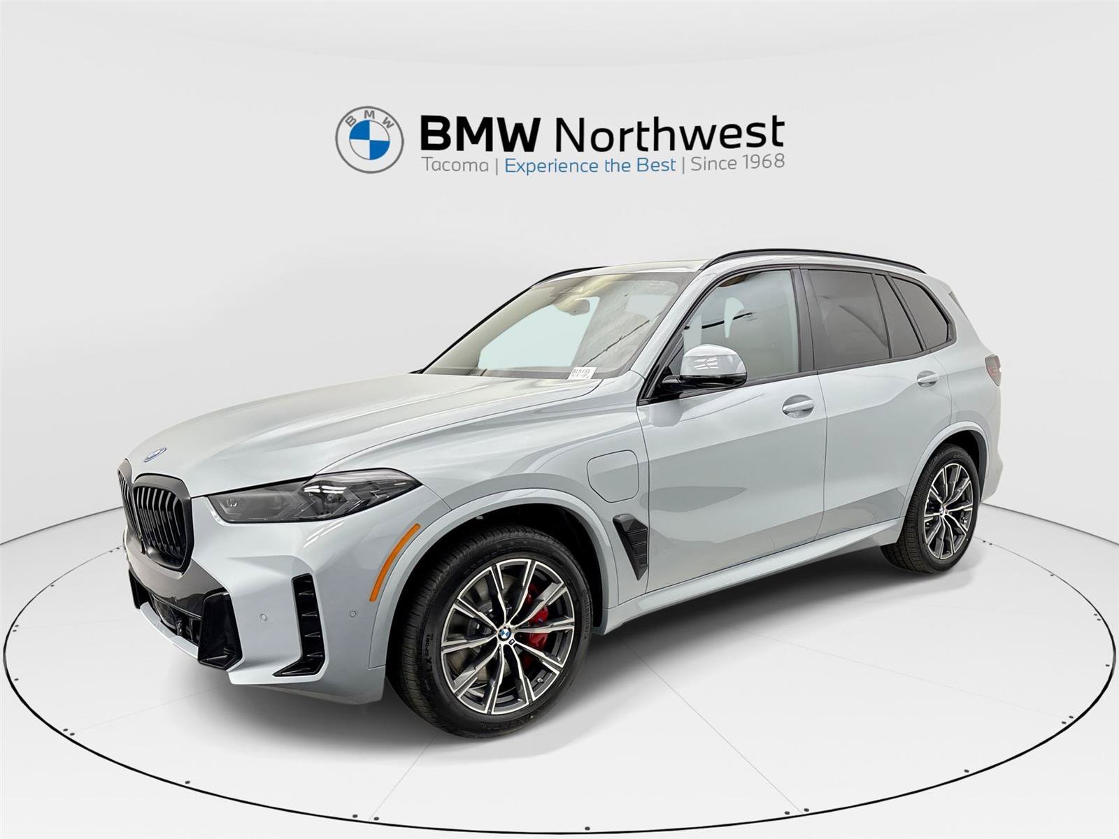 New 2026 BMW X5 xDrive50e w/ M Sport Package