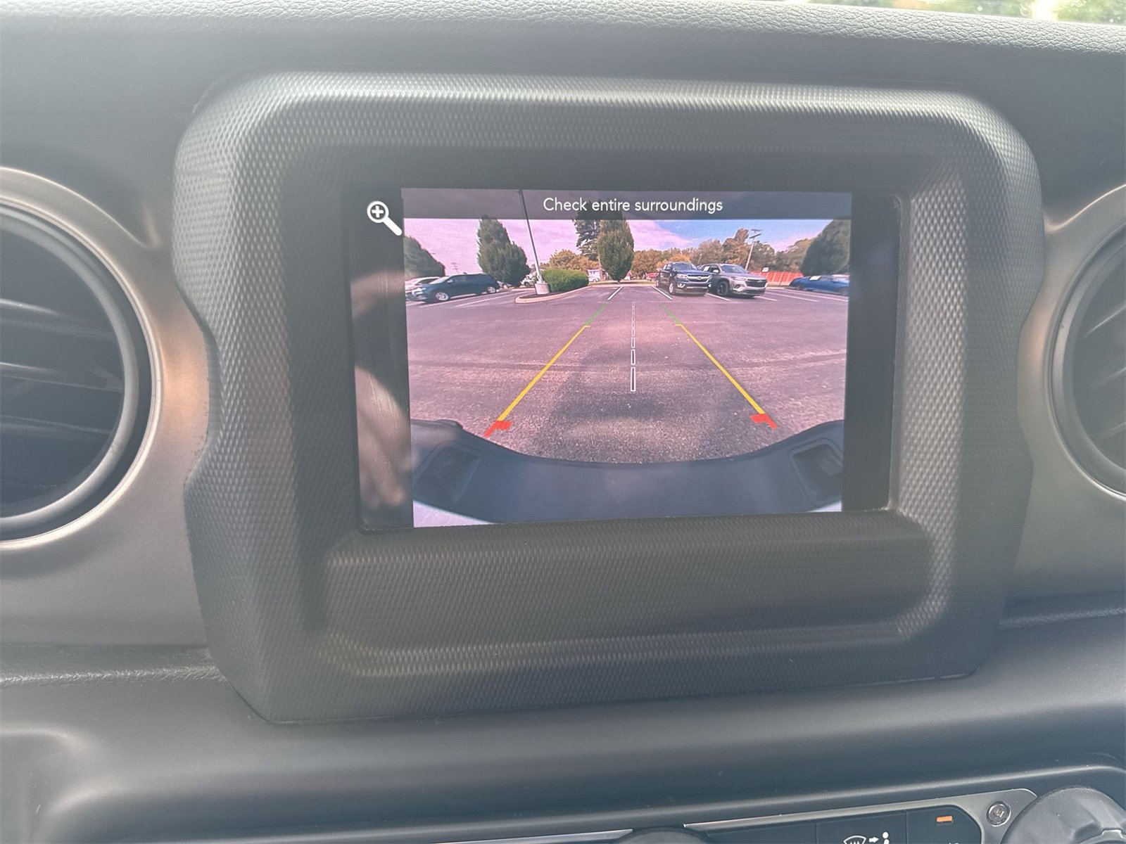 Used 2020 Jeep Gladiator Sport w/ Quick Order Package 24S image 14