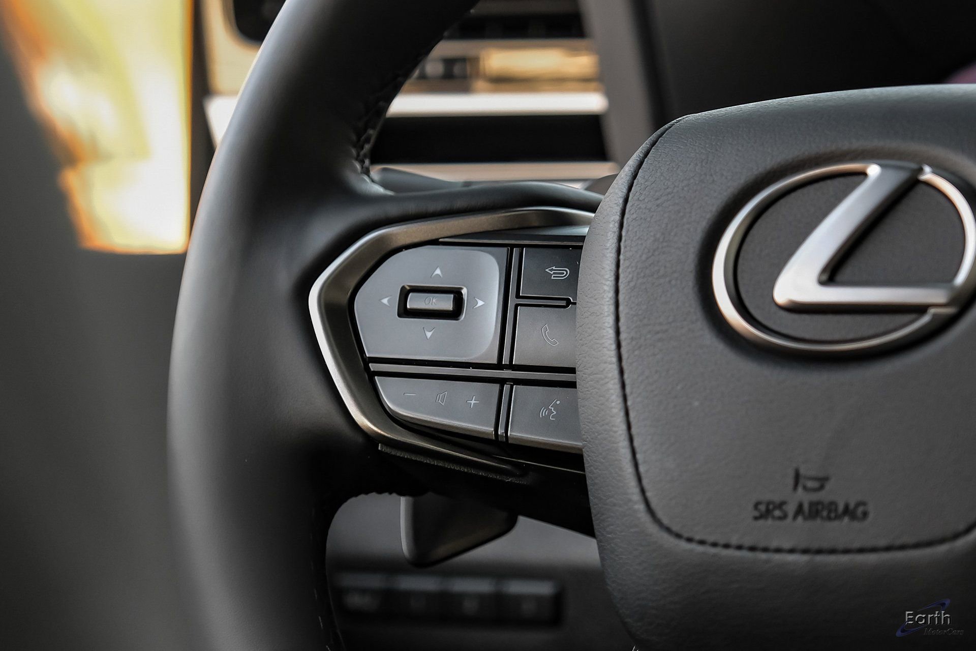 Used 2025 Lexus GX 550 550 Luxury+ HUD Vossen Wheels w/ Accessory Package (2T) image 38