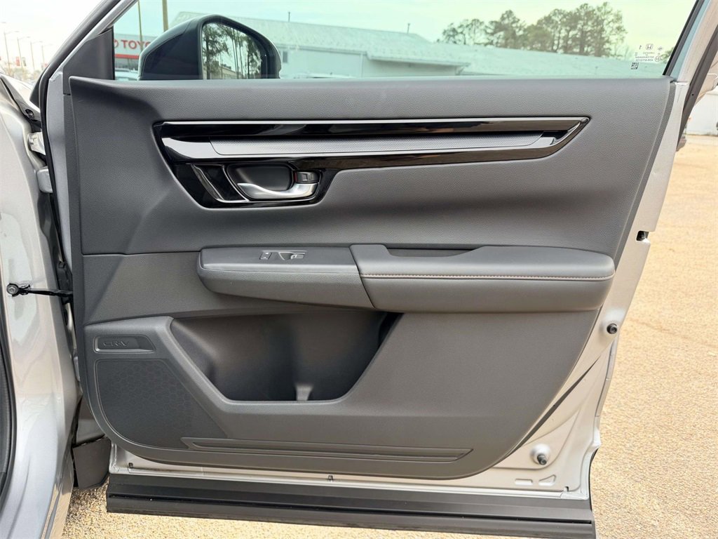 Used 2023 Honda CR-V Sport Touring image 11