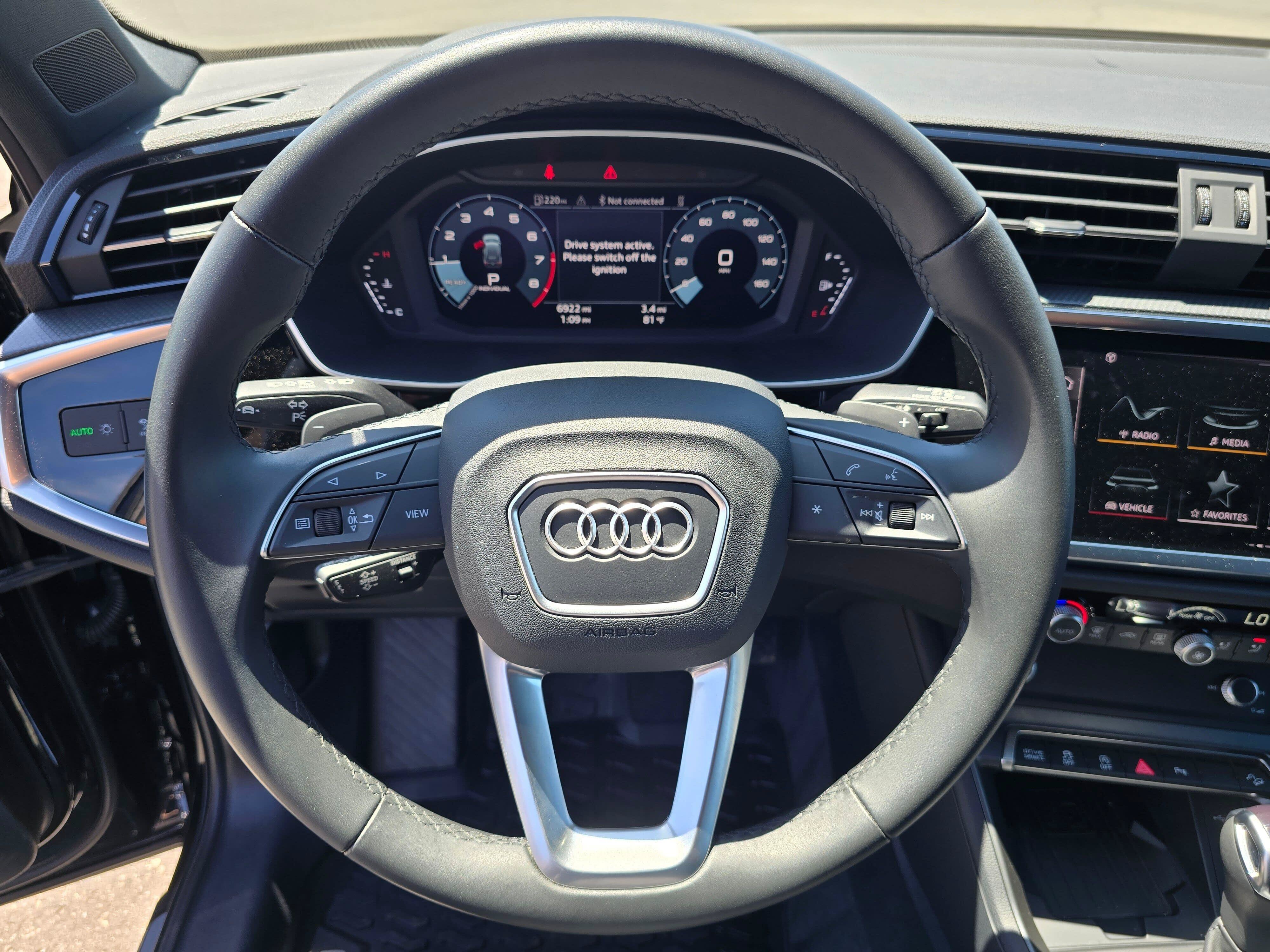 Certified 2025 Audi Q3 2.0T Premium w/ Convenience Package AWD/4WD image 14