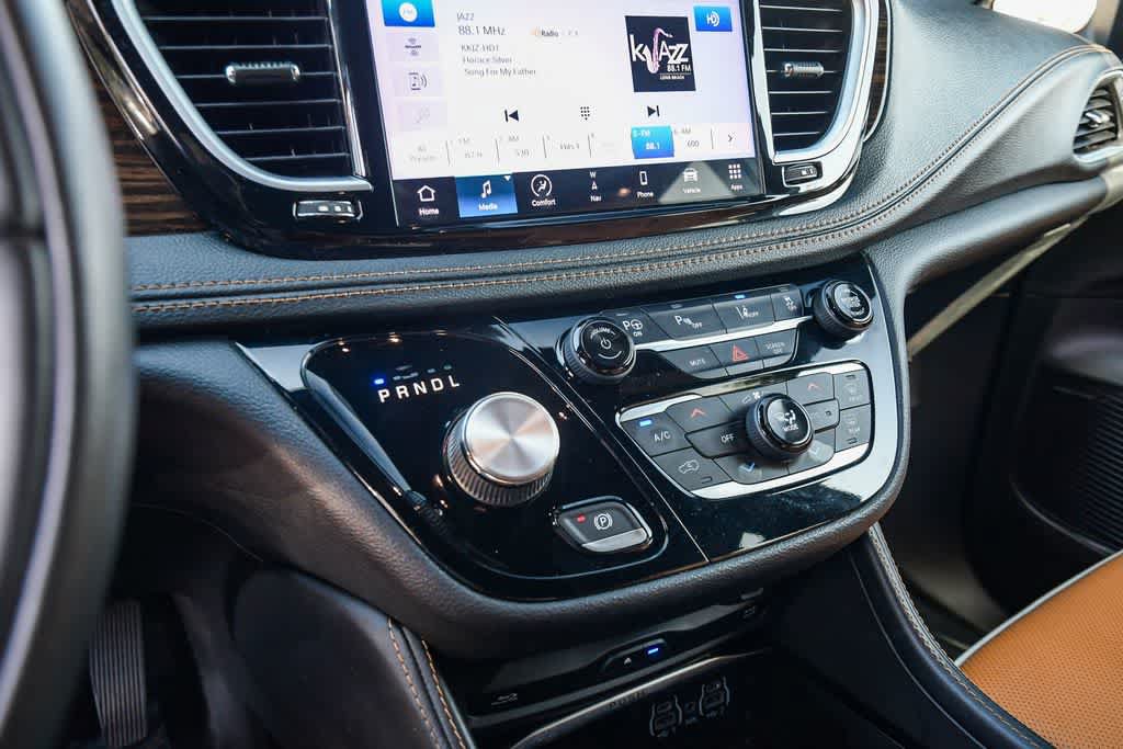 Used 2022 Chrysler Pacifica Pinnacle FWD image 23