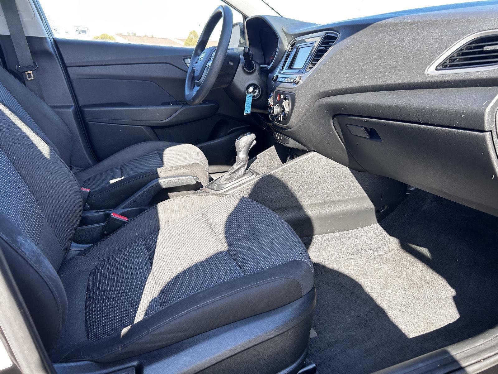 Used 2019 Hyundai Accent SE image 17