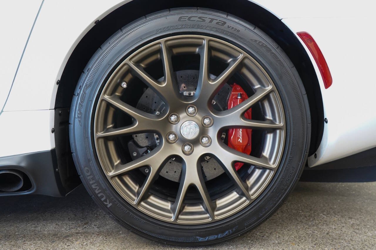 Used 2017 Dodge Viper GTC w/ ACR Package RWD image 12