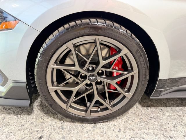 Used 2022 Ford Mustang Mach 1 w/ Mach 1 Handling Package RWD image 40