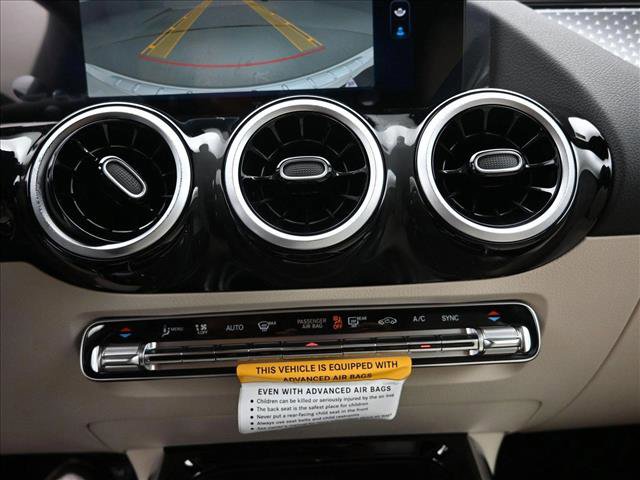 New 2025 Mercedes-Benz GLA 250 4MATIC image 12
