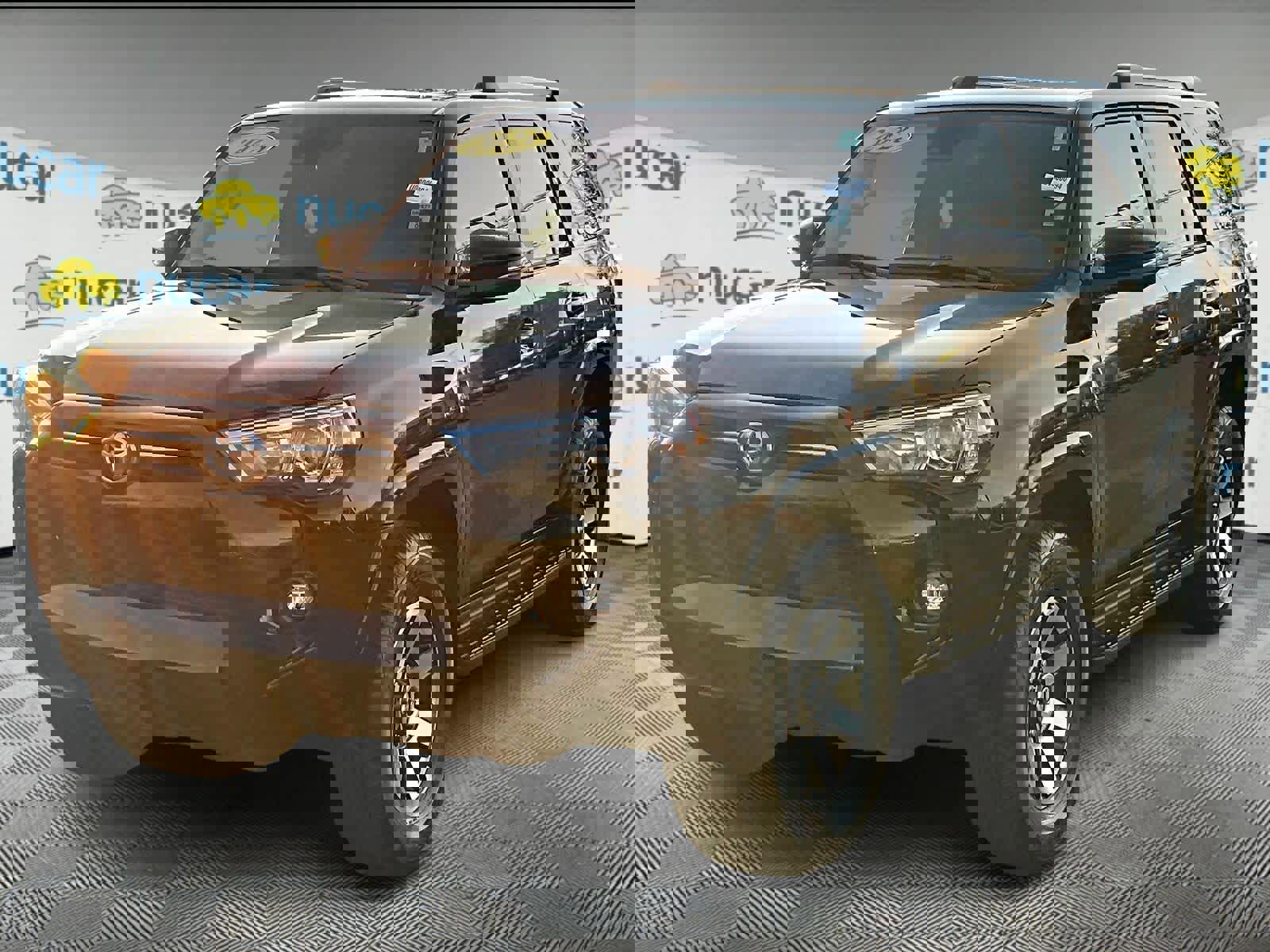 Used 2023 Toyota 4Runner SR5 Premium image 3